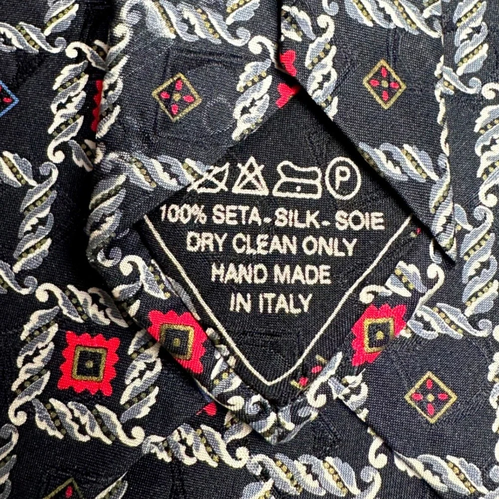 Brioni Mens Silk Tie Black Red Silver Rope‎ Medallion Geometric Handmade Italy
